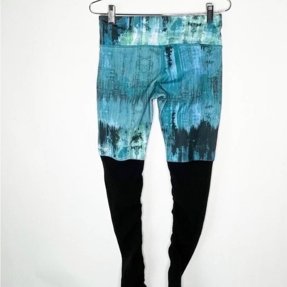 Alo goddess leggings in great condition - Picture 10 of 11